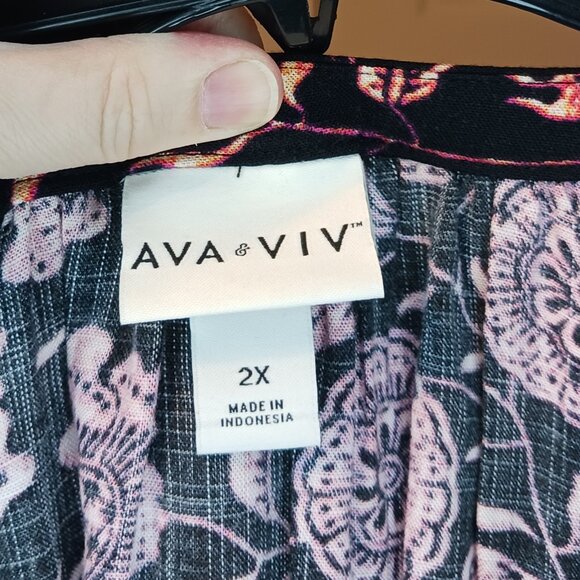 #53 3/$18 - Ava & Viv Black/Pink Short Sleeve Top Size 2X - Picture 6 of 6